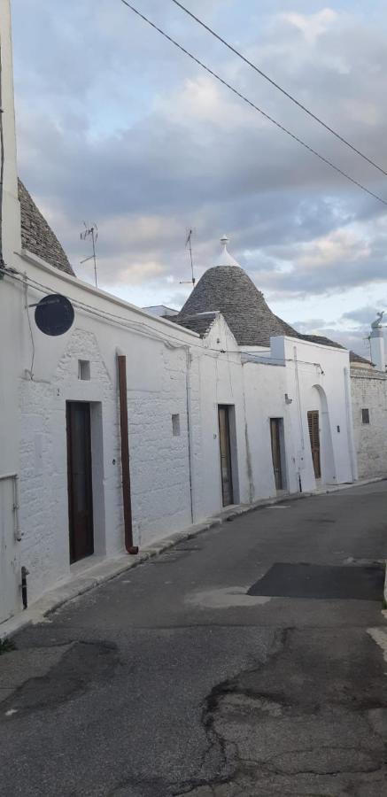 Il Trullo Del Guelfo Villa อัลเบโรเบลโล ภายนอก รูปภาพ